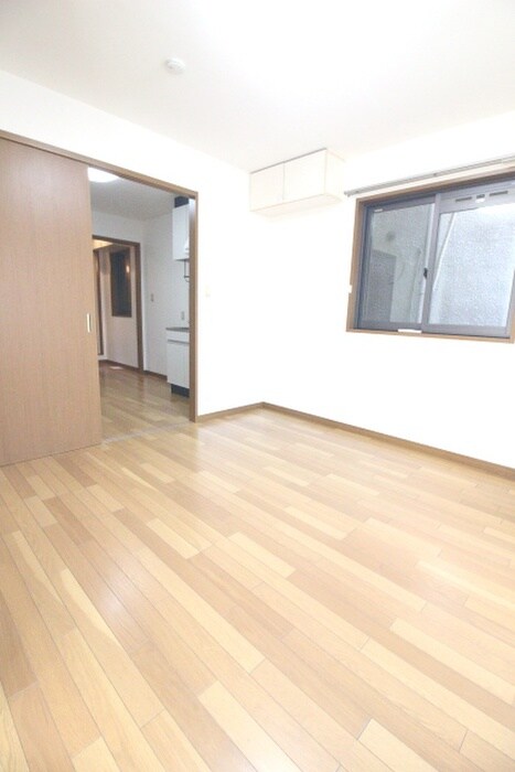 物件内観写真6　(居室)