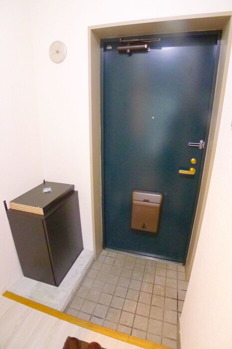 物件内観写真17　(玄関)