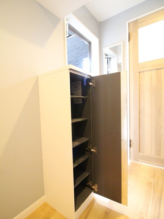 物件内観写真14　(靴箱)