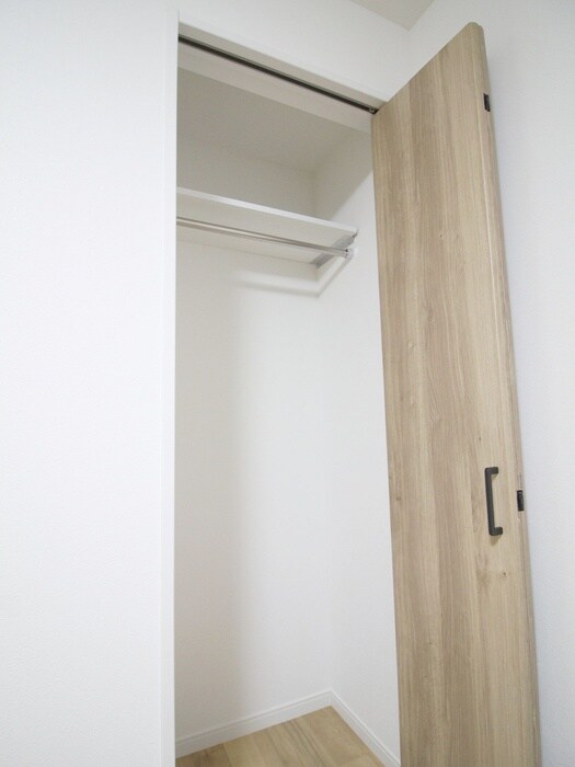 物件内観写真17　(収納)