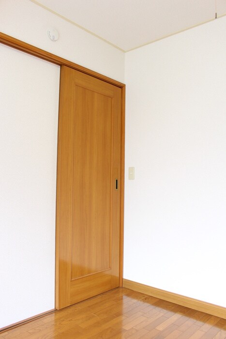 物件内観写真6　(居室)