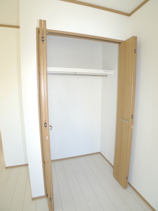 物件内観写真11　(収納)