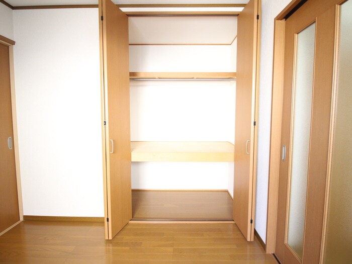 物件内観写真11　(収納)