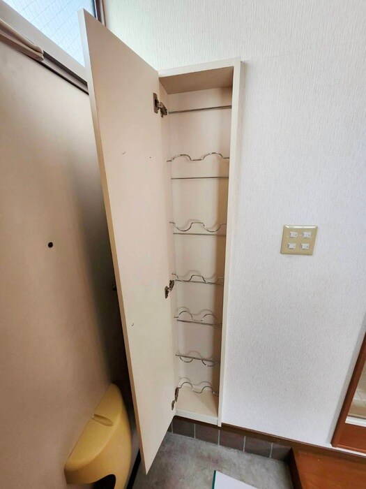 物件内観写真13　(靴箱)
