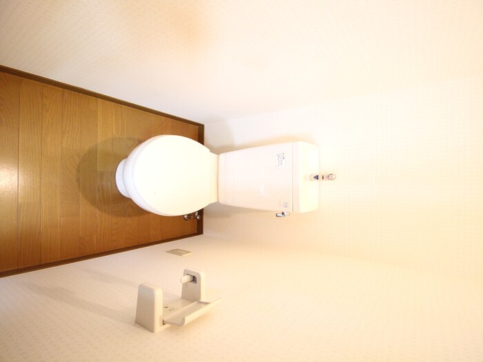 物件内観写真15　(トイレ)