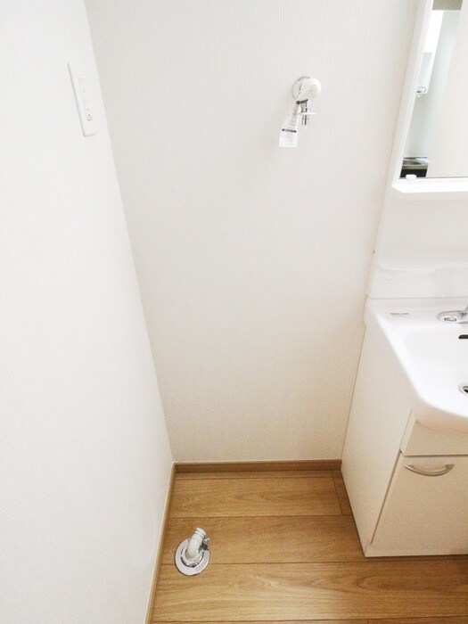 物件内観写真11　(洗濯機置場)