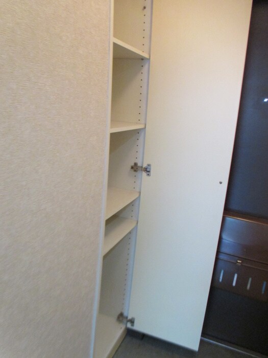 物件内観写真9　(靴箱)