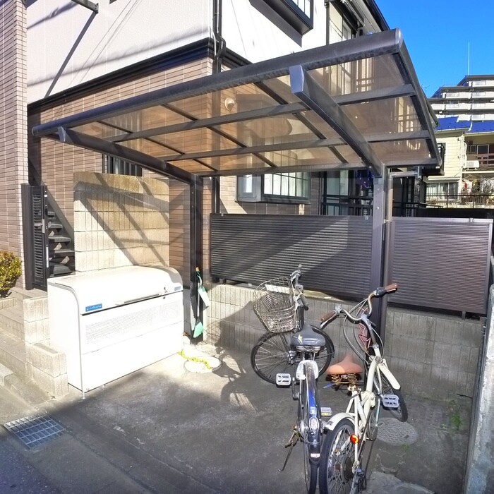 物件外観写真3　(駐輪場)