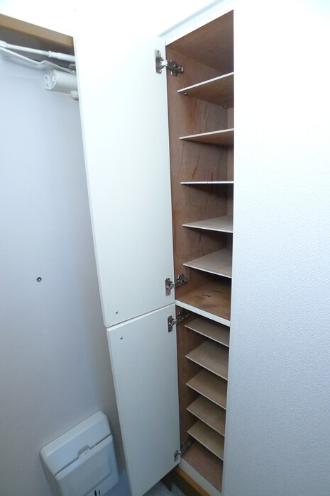 物件内観写真16　(靴箱)
