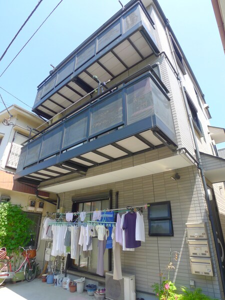 ハイツ林外観写真
