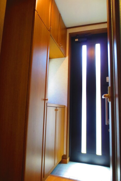 物件内観写真7　(玄関)