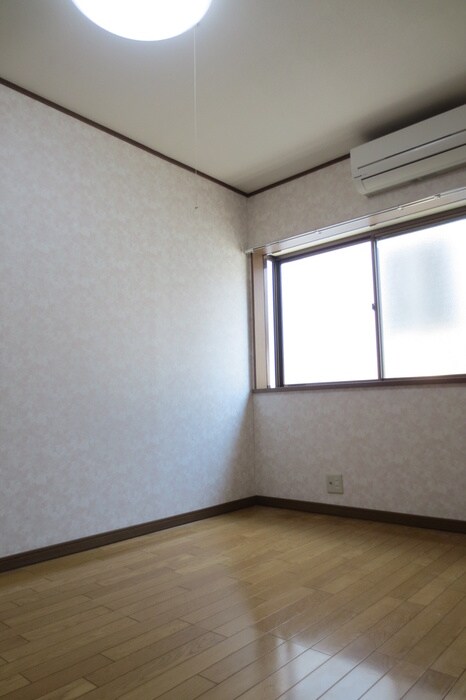 物件内観写真10　(居室)