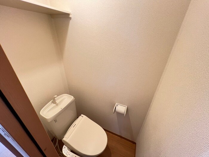 物件内観写真15　(トイレ)