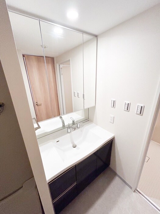 物件内観写真10　(洗面)