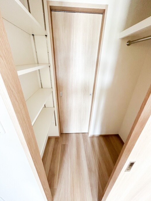 物件内観写真13　(収納)