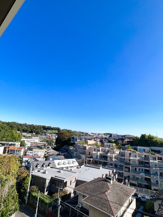 物件内観写真16　(室内からの展望)