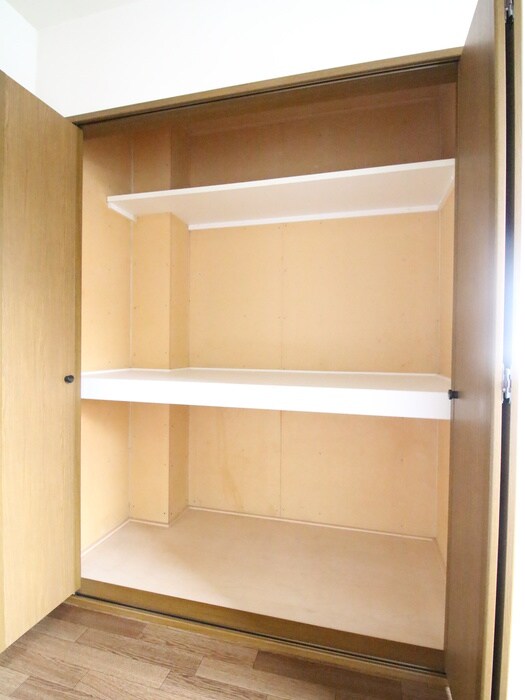 物件内観写真9　(収納)