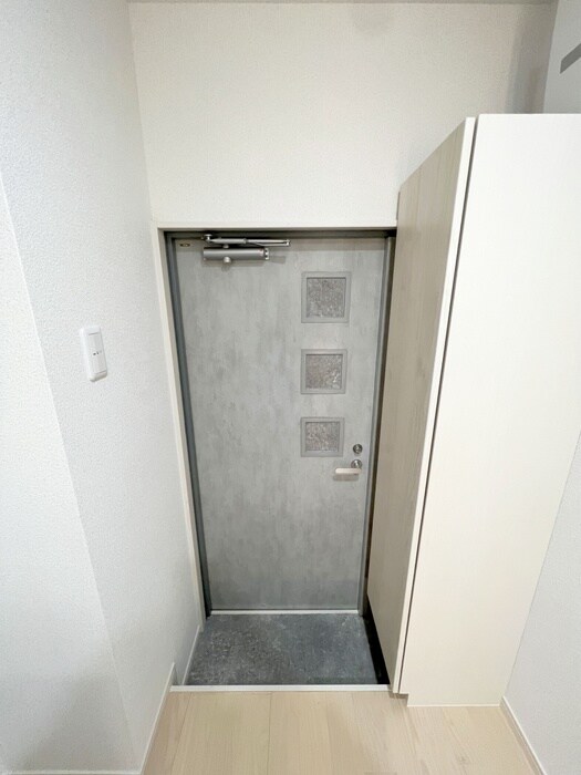 物件内観写真19　(玄関)