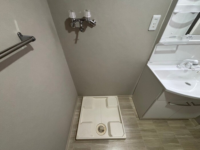 物件内観写真14　(洗濯機置場)