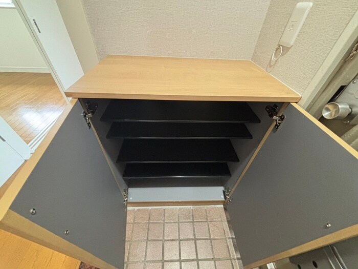 物件内観写真16　(靴箱)