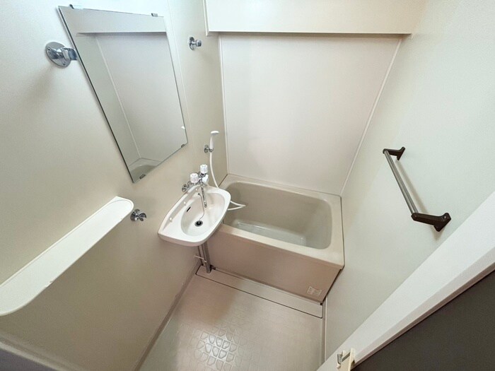 物件内観写真9　(バス／シャワールーム等)