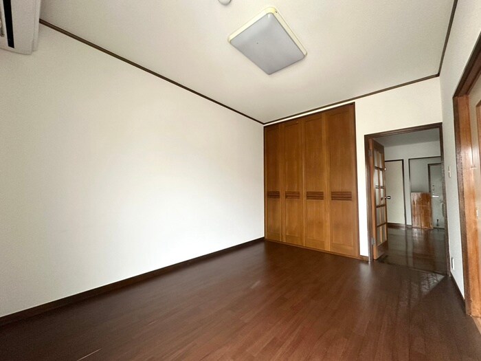 物件内観写真9　(居室)