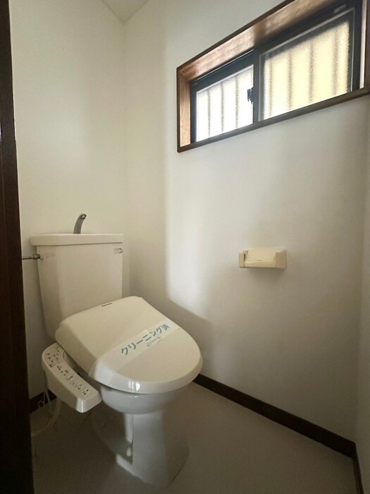 物件内観写真12　(トイレ)