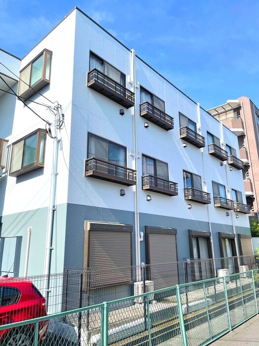 物件外観写真4　(駐車場)