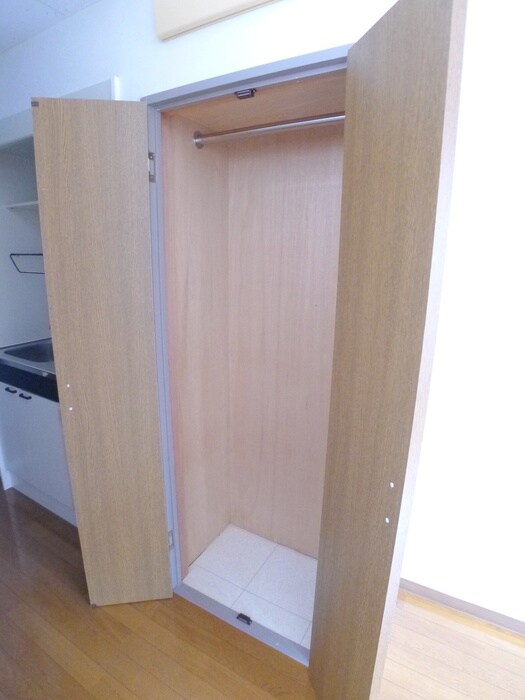 物件内観写真17　(収納)