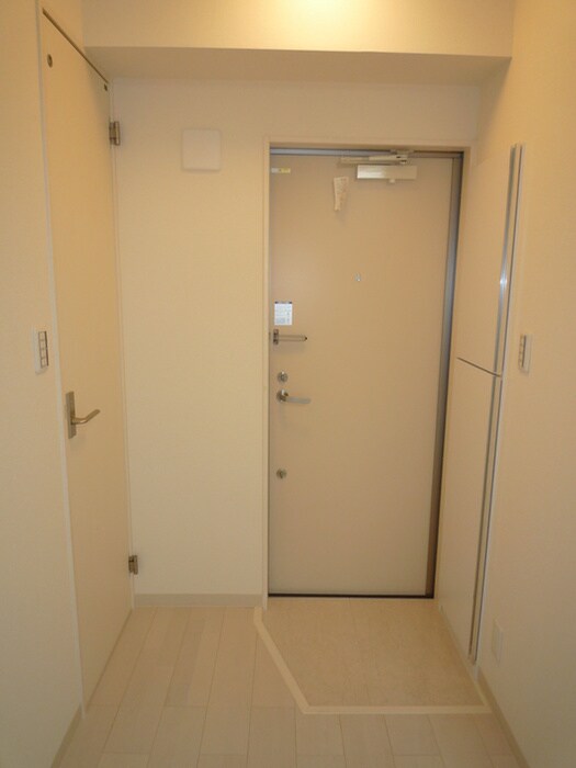 物件内観写真4　(廊下)
