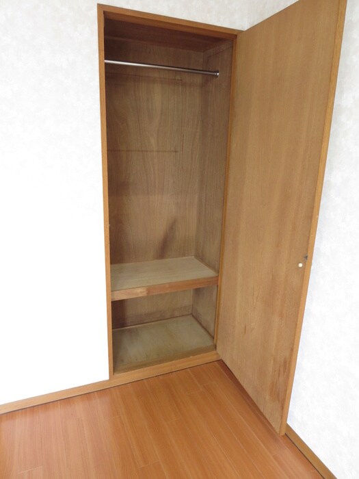 物件内観写真10　(収納)