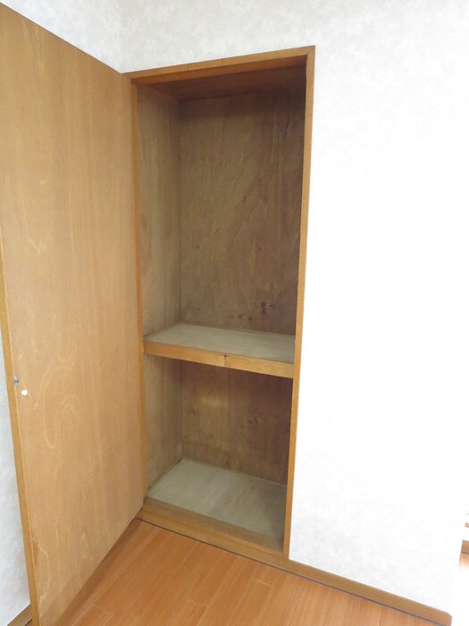 物件内観写真11　(収納)