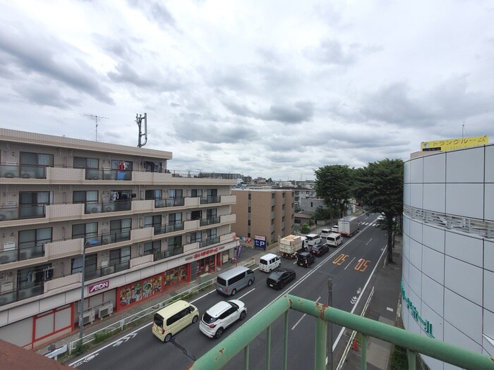 物件内観写真22　(室内からの展望)