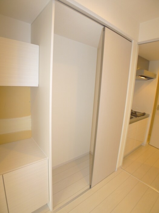 物件内観写真18　(収納)