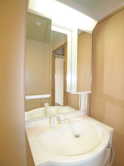 物件内観写真11　(洗面)