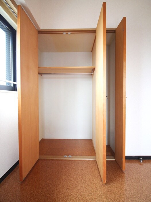 物件内観写真13　(収納)