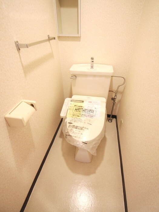 物件内観写真14　(トイレ)