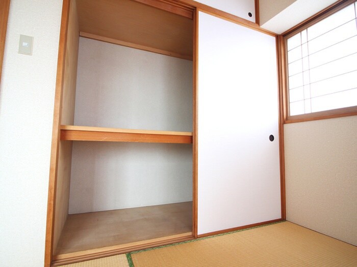 物件内観写真15　(収納)