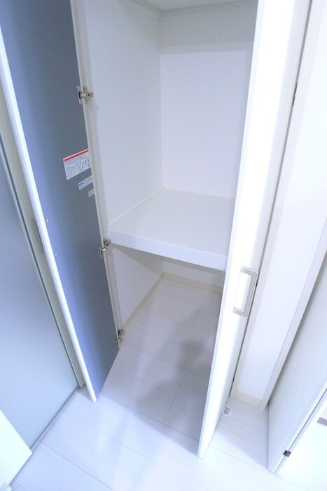 物件内観写真12　(収納)