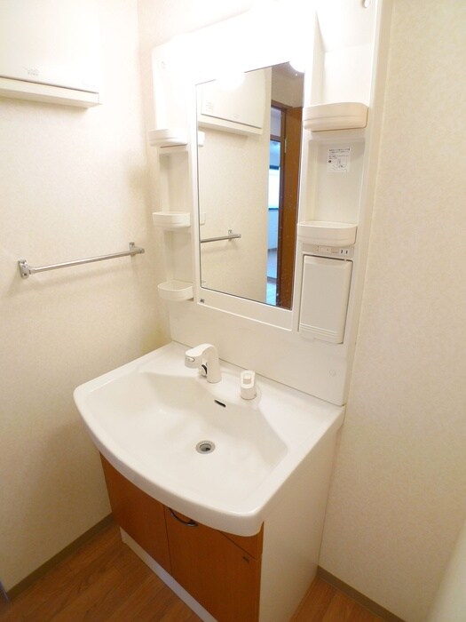 物件内観写真9　(洗面)