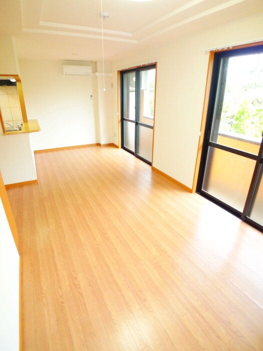 物件内観写真9　(居室)