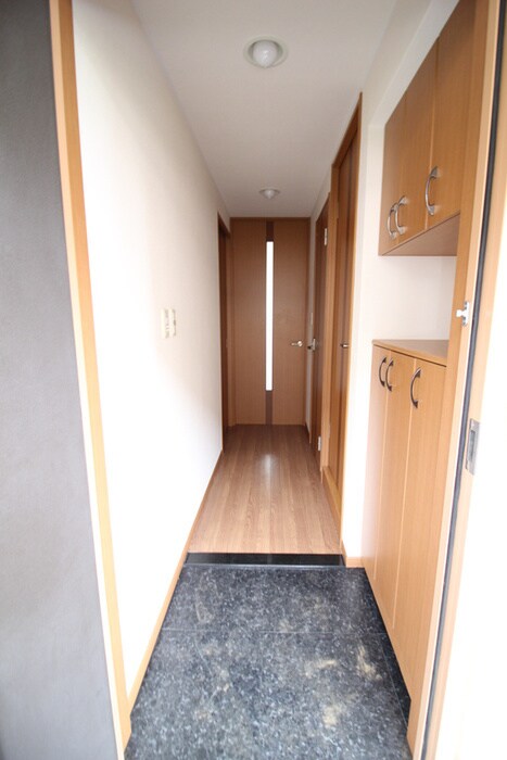 物件内観写真17　(玄関)