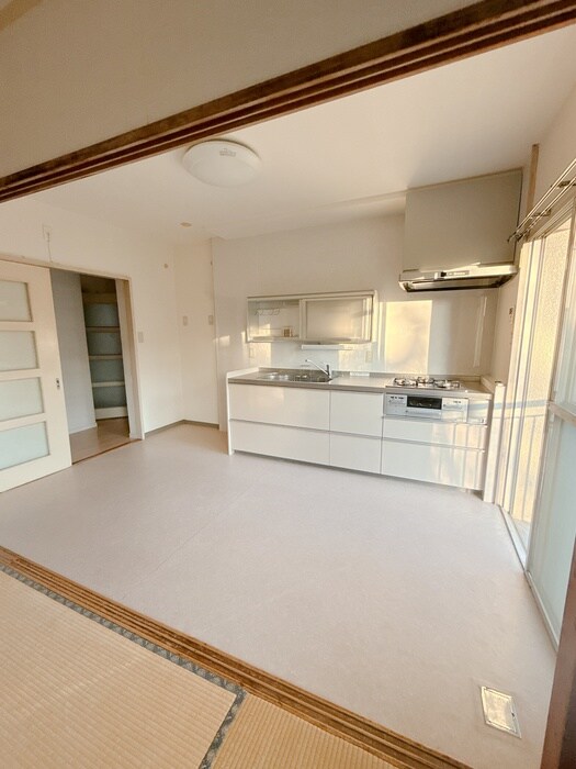 物件内観写真5　(居室)