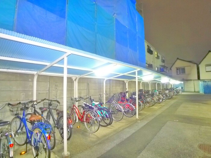 綾瀬ファイナンス（４０３）の駐輪場