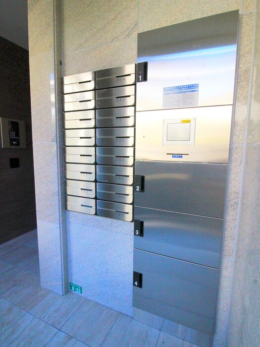 物件外観写真4　(建物設備)