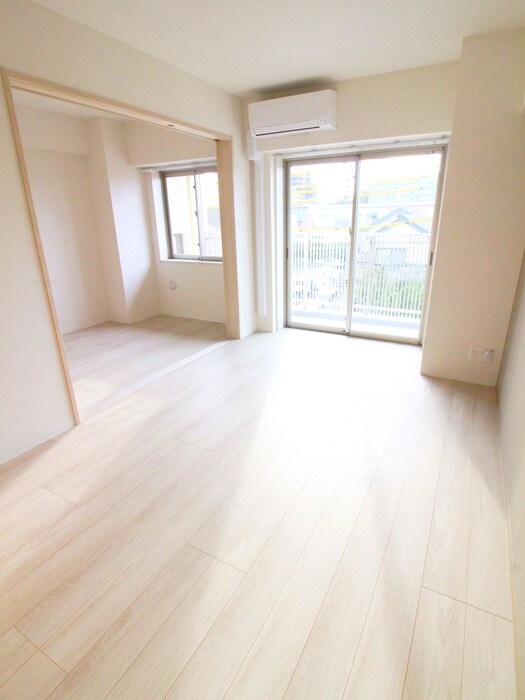 物件内観写真13　(居室)