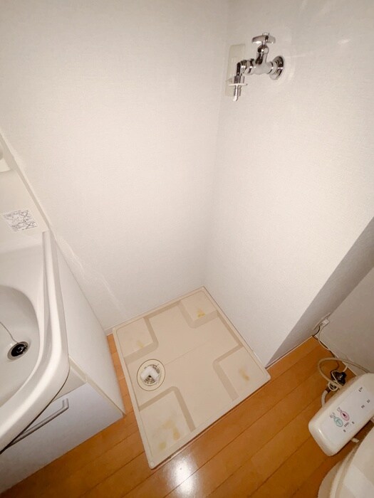 物件内観写真19　(洗濯機置場)