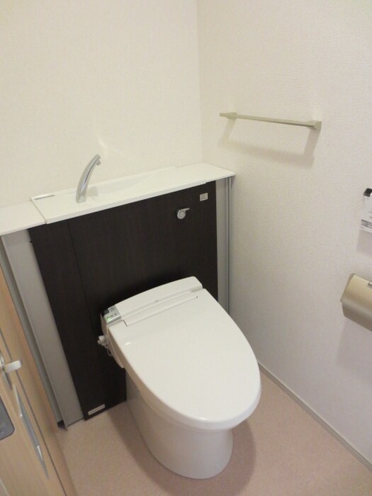 物件内観写真15　(トイレ)