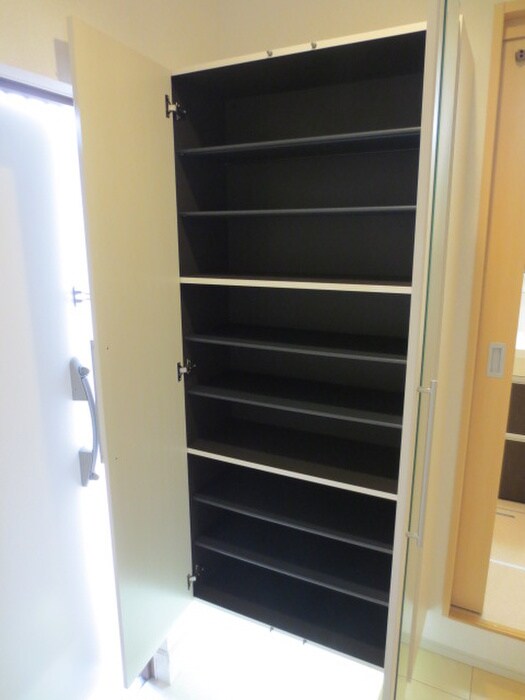 物件内観写真16　(靴箱)