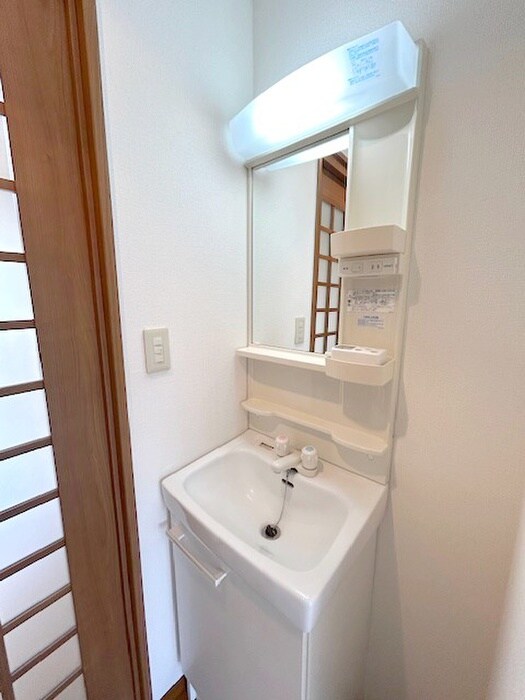 物件内観写真11　(洗面)